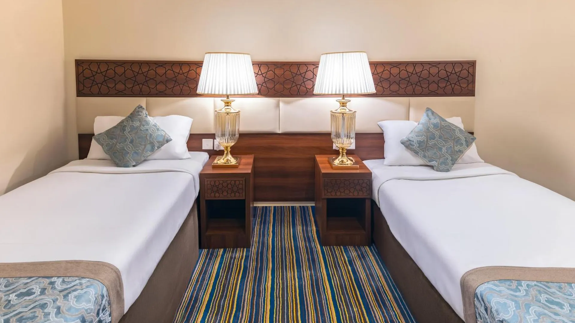 Snood Al Azizya Hotel Mecca 4*,  Saudi Arabia